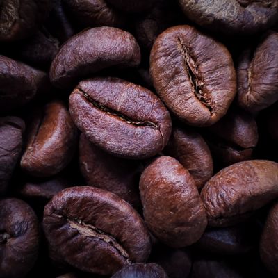 Roasted coffee beans